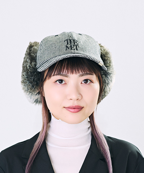 BLACK x WHITE モデル頭囲：56㎝